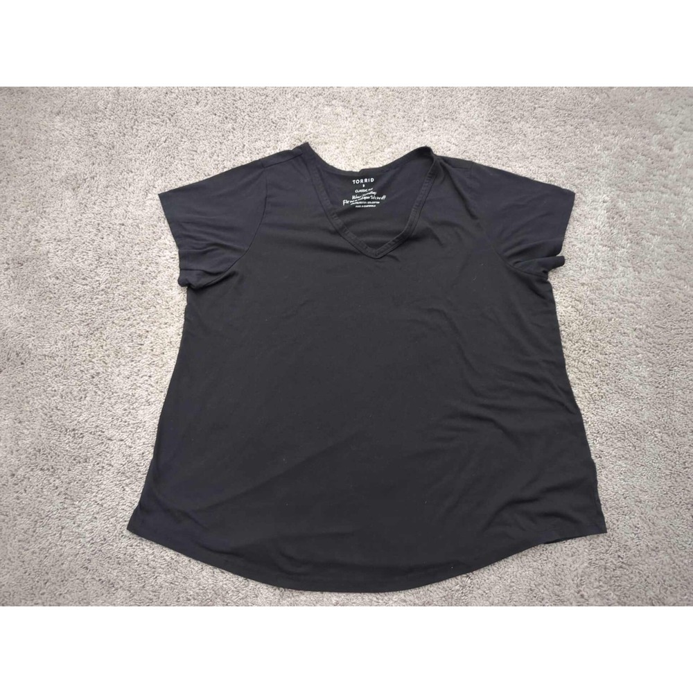 Torrid Tunic Tee Womens‎ 3 PLUS Black Short Sleeve V-Neck Classic Fit